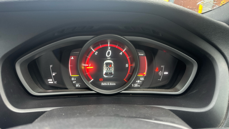 Volvo V40 D3 [4 Cyl 150] R DESIGN Pro 5dr Diesel Hatchback